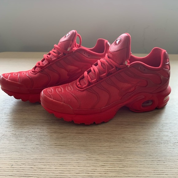 Mike Air Max Plus - University Red GS (gently used) - Picture 4 of 4